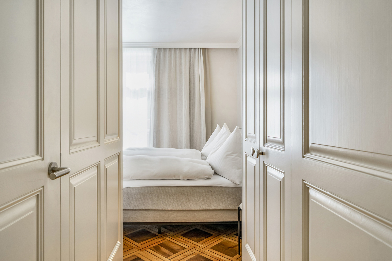 Hands-on people handbook for hotels